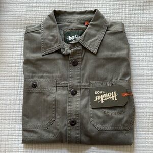 Howler Brothers Trevail Work Shirt: Battle Green